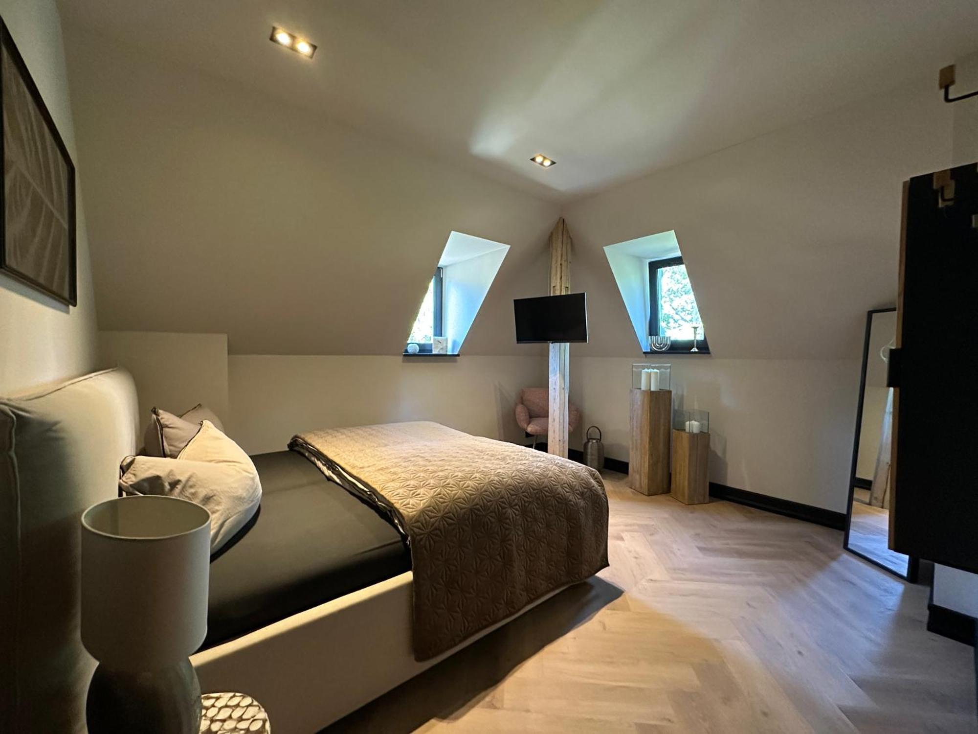 * Stadtvilla Plauen * * Aussergewoehnlich * 2 Zimmerwohnung * Zentrumsnah Ngoại thất bức ảnh