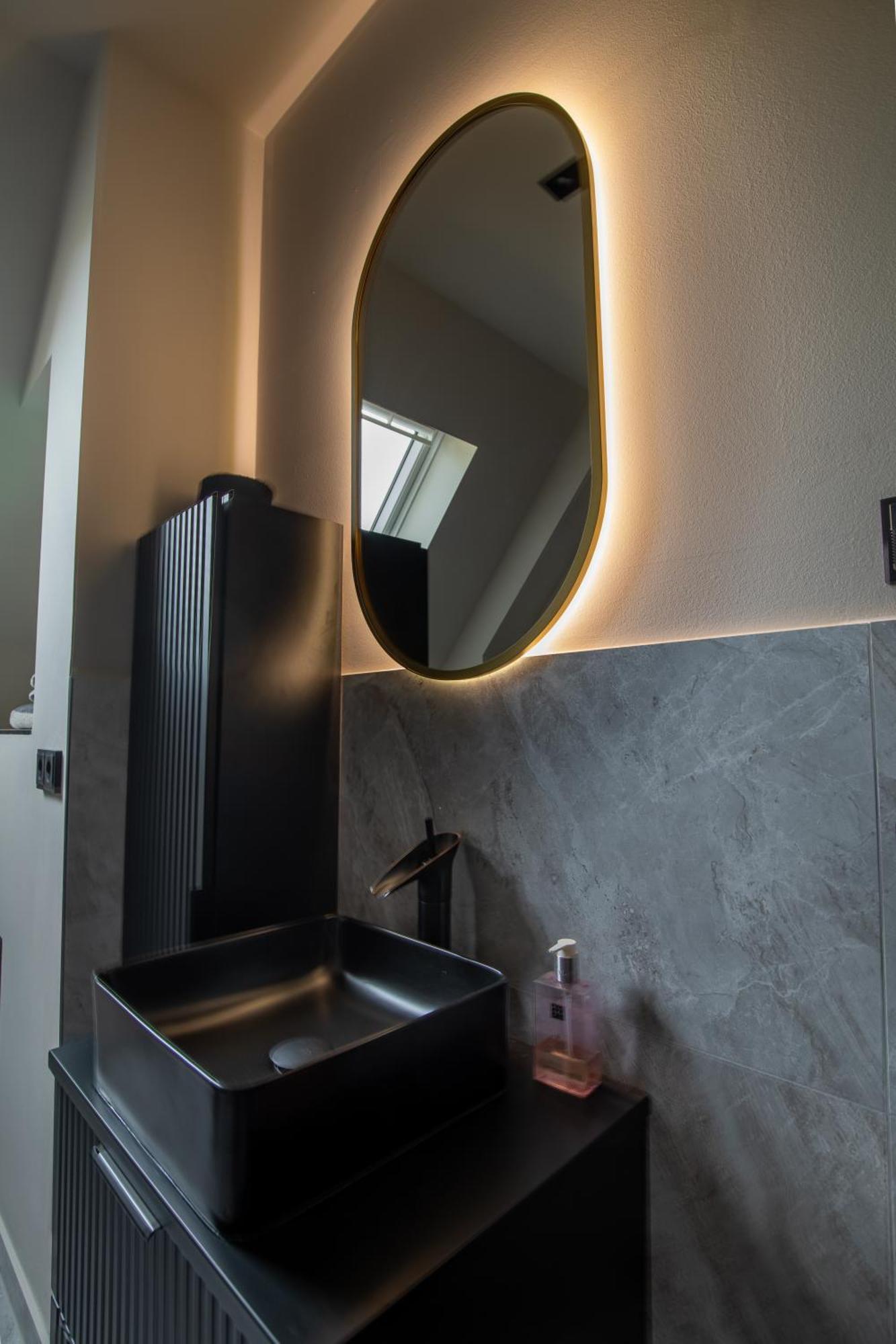 * Stadtvilla Plauen * * Aussergewoehnlich * 2 Zimmerwohnung * Zentrumsnah Ngoại thất bức ảnh